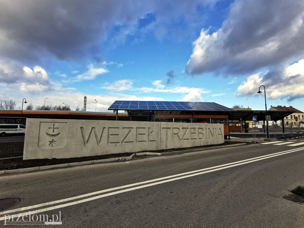 Centrum przesiadkowe w Trzebini gotowe