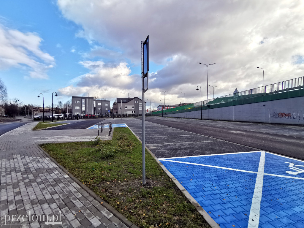 Centrum przesiadkowe w Trzebini gotowe