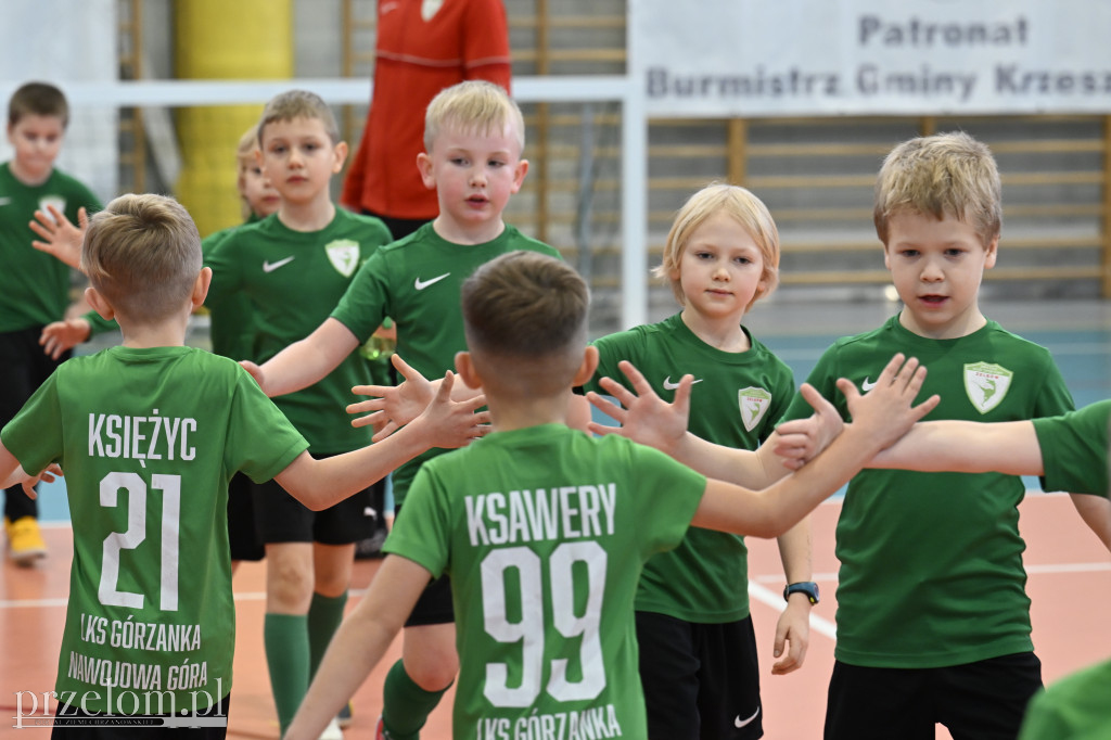 Mikołajkowy Turniej Halowej Piłki Nożnej Chłopców w Krzeszowicach - 06.12.2025