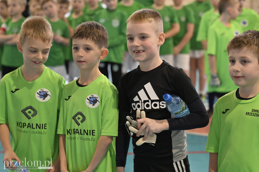Mikołajkowy Turniej Halowej Piłki Nożnej Chłopców w Krzeszowicach - 06.12.2025
