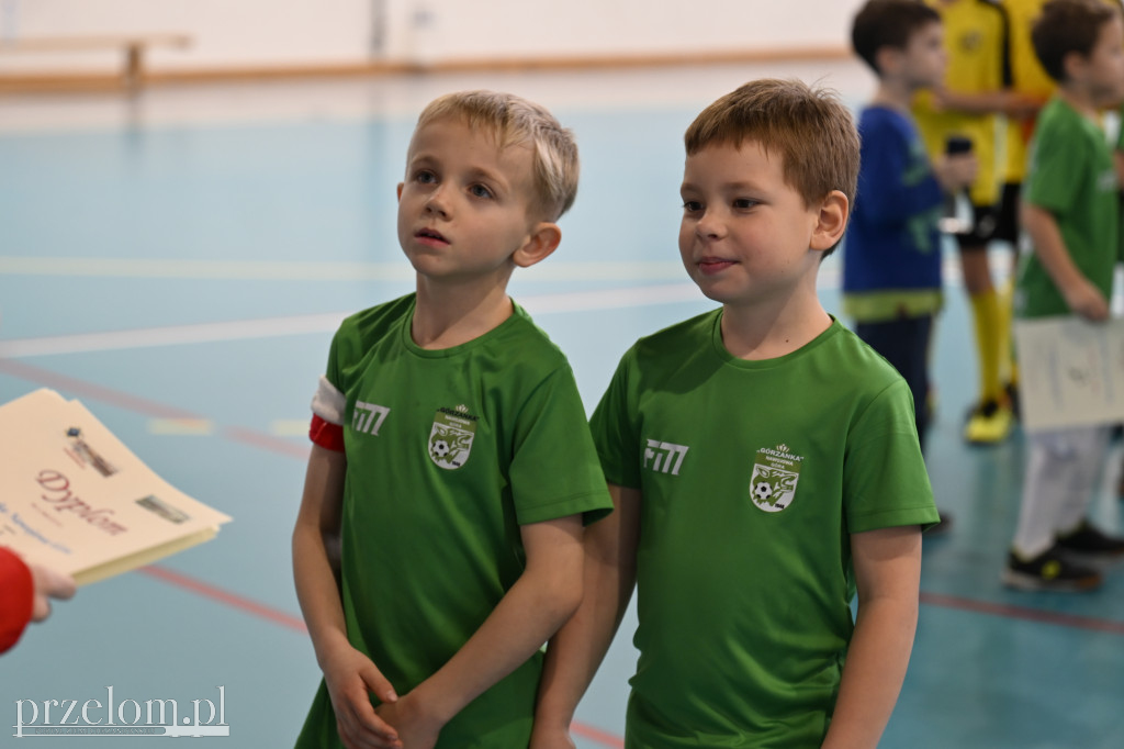 Mikołajkowy Turniej Halowej Piłki Nożnej Chłopców w Krzeszowicach - 06.12.2025