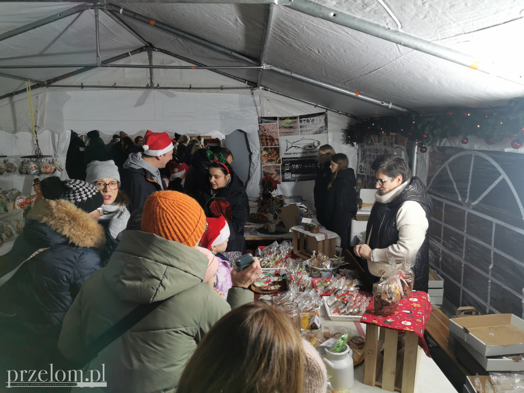 Mikołajkowy jarmark na chrzanowskim rynku
