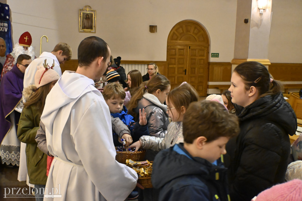 Mikołaj w Parafii NSNMP w Trzebini-Sierszy - 06.12.2025