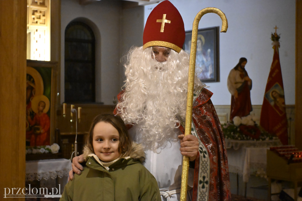 Mikołaj w Parafii NSNMP w Trzebini-Sierszy - 06.12.2025