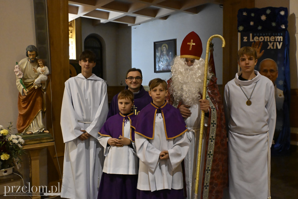Mikołaj w Parafii NSNMP w Trzebini-Sierszy - 06.12.2025