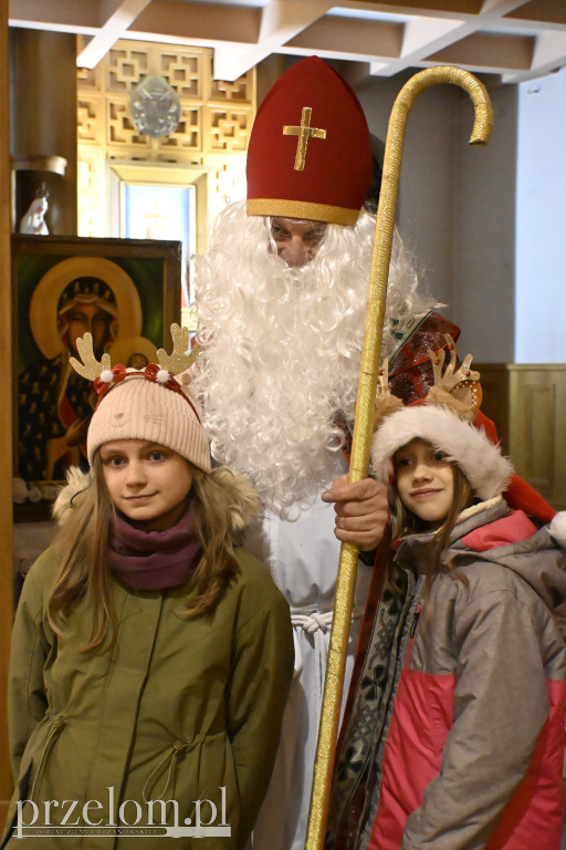 Mikołaj w Parafii NSNMP w Trzebini-Sierszy - 06.12.2025