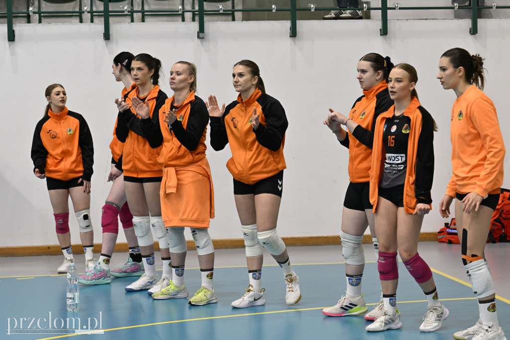  Maraton Krzeszowice vs KSZO Ostrowiec Świętokrzyski - 13.12.2025