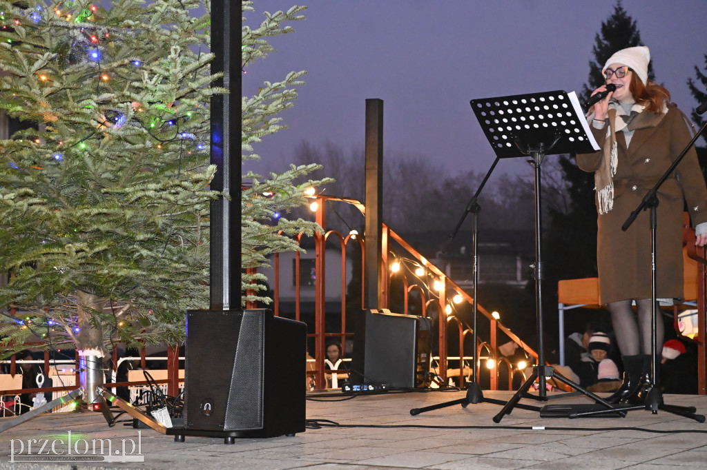 Świąteczna atmosfera w Parafii w Trzebini-Sierszy – jarmark i koncert - 14.12.2025