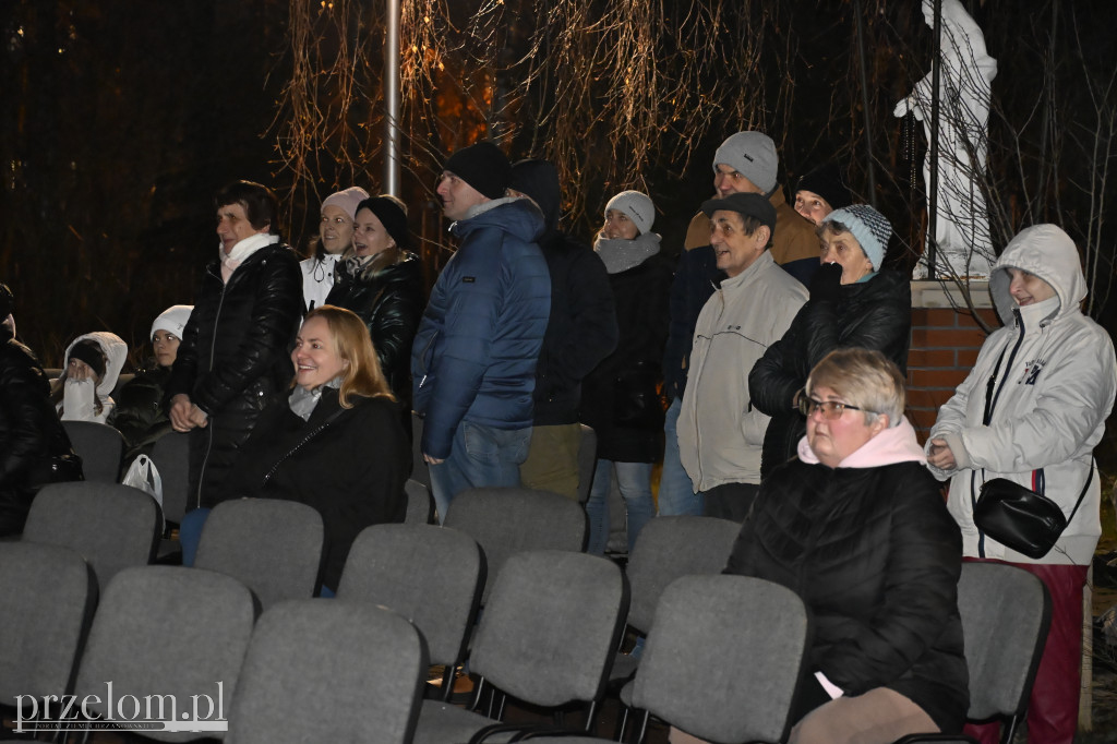 Świąteczna atmosfera w Parafii w Trzebini-Sierszy – jarmark i koncert - 14.12.2025