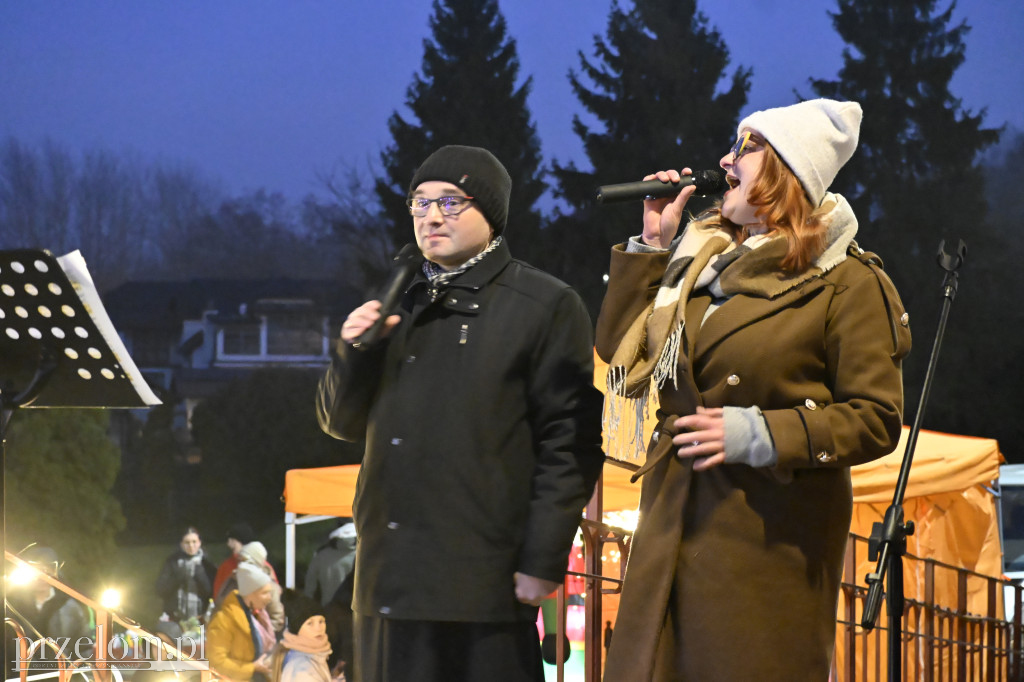 Świąteczna atmosfera w Parafii w Trzebini-Sierszy – jarmark i koncert - 14.12.2025