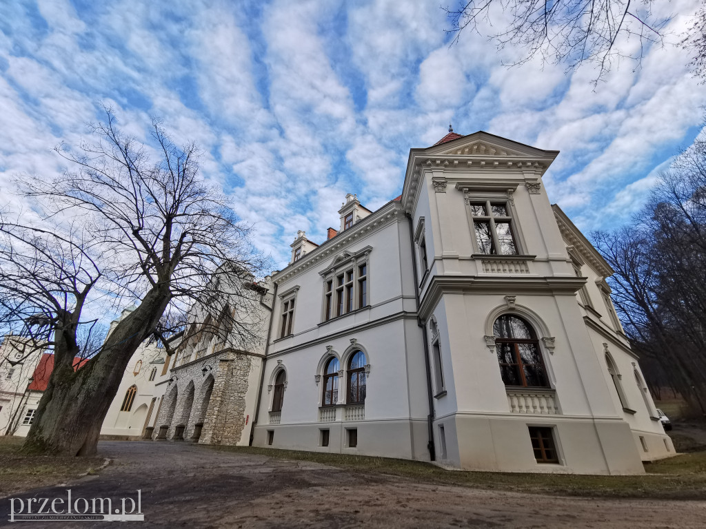 Pałac w Młoszowej odzyskuje blask