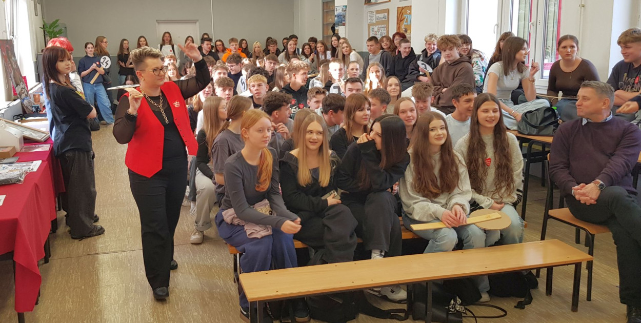 Licytacje na WOŚP w II LO w Chrzanowie