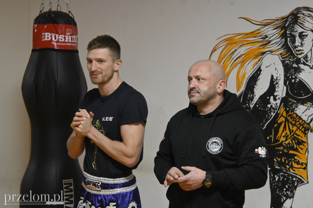 Mistrz Świata Muay Thai w Warrior Factory - 14.02.2026