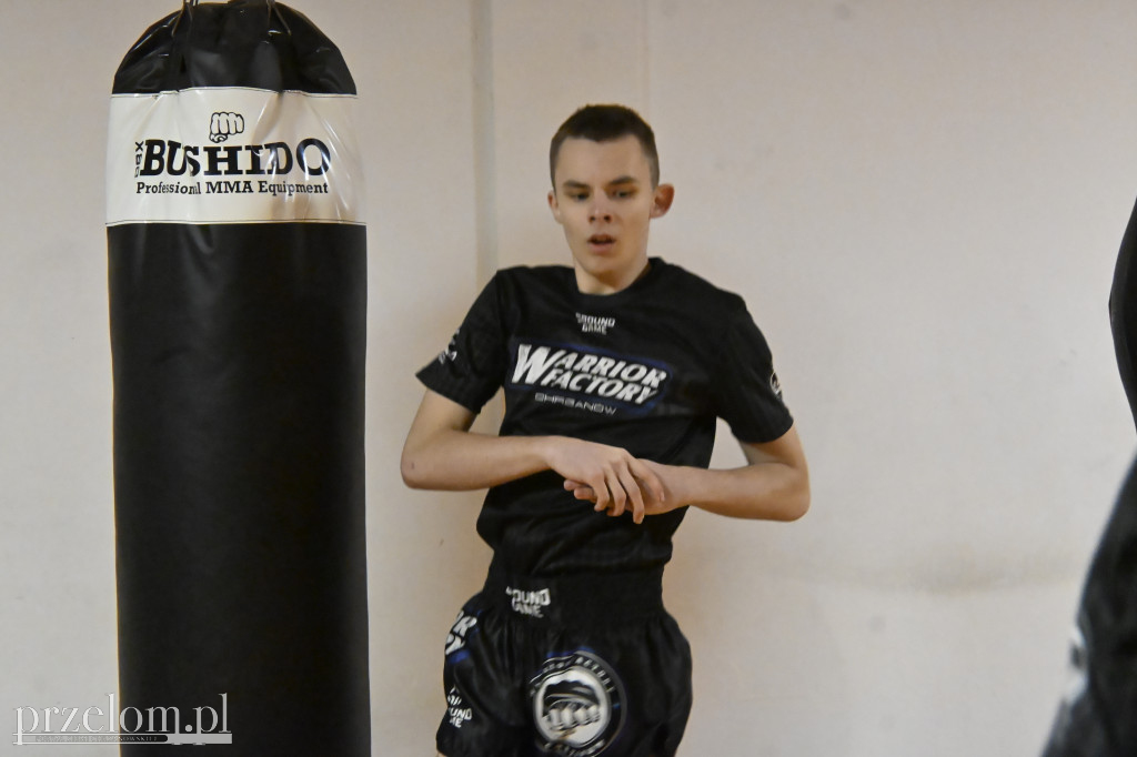 Mistrz Świata Muay Thai w Warrior Factory - 14.02.2026