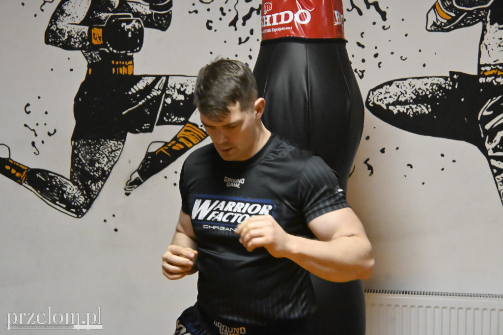 Mistrz Świata Muay Thai w Warrior Factory - 14.02.2026