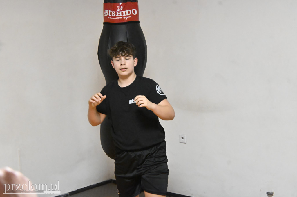 Mistrz Świata Muay Thai w Warrior Factory - 14.02.2026