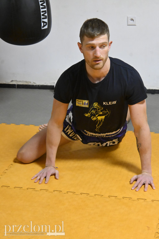 Mistrz Świata Muay Thai w Warrior Factory - 14.02.2026
