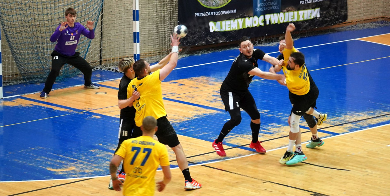 Mecz MTS Chrzanów -  UKS SMS Wybicki Kielce