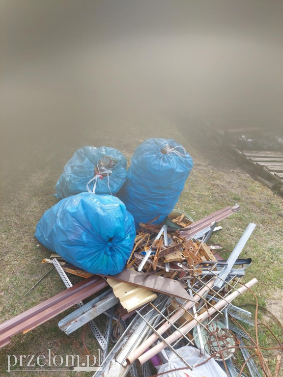 harcerska zbiórka metali
