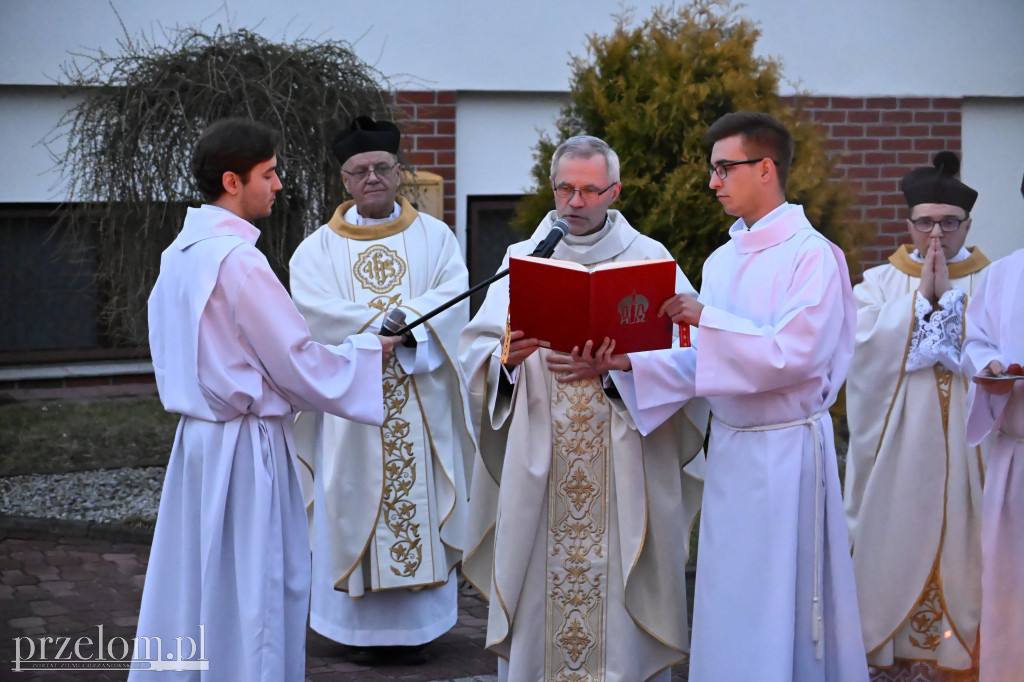 Wigilia Paschalna w Trzebini-Sierszy - 04.04.2026