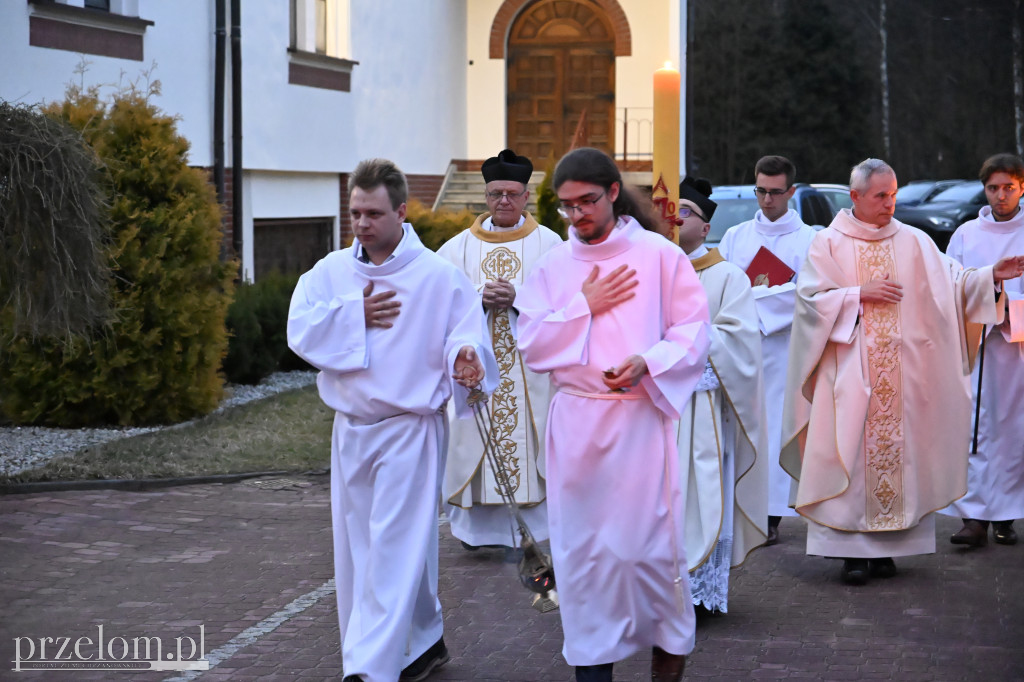 Wigilia Paschalna w Trzebini-Sierszy - 04.04.2026