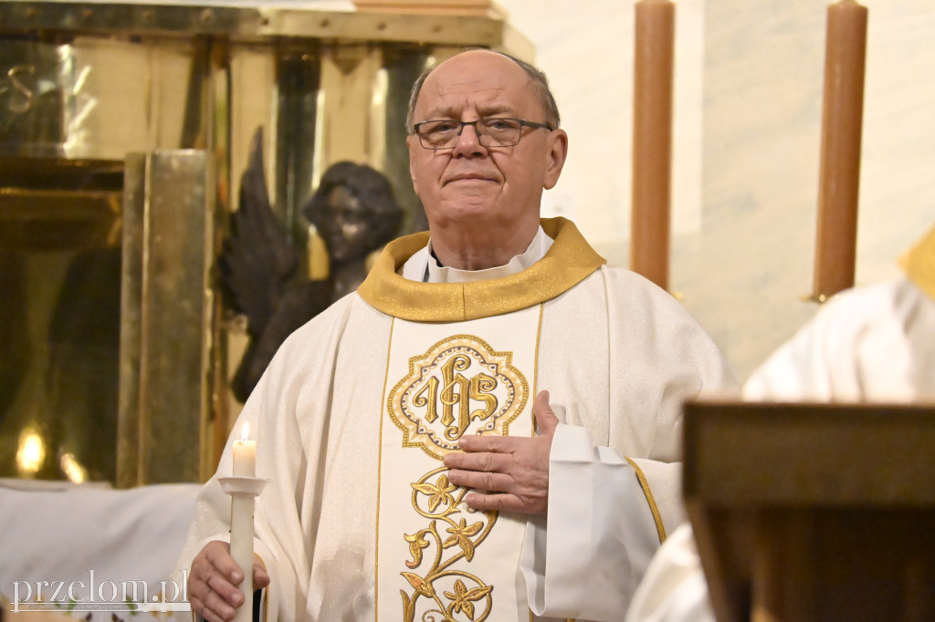Wigilia Paschalna w Trzebini-Sierszy - 04.04.2026