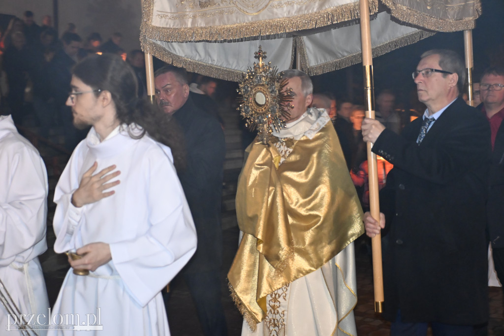 Wigilia Paschalna w Trzebini-Sierszy - 04.04.2026