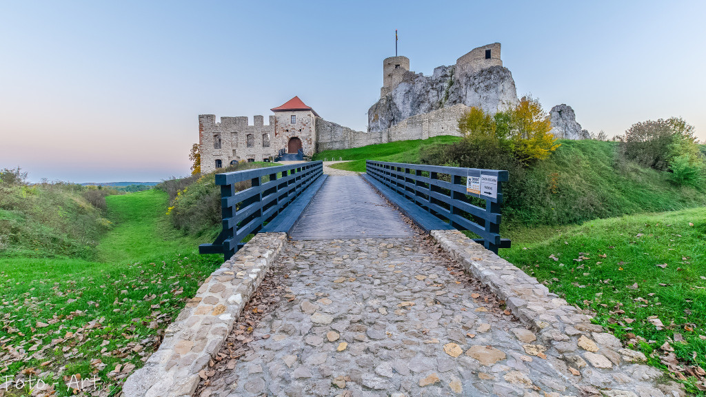 Zamki w PRZEŁOMowy Kadrach