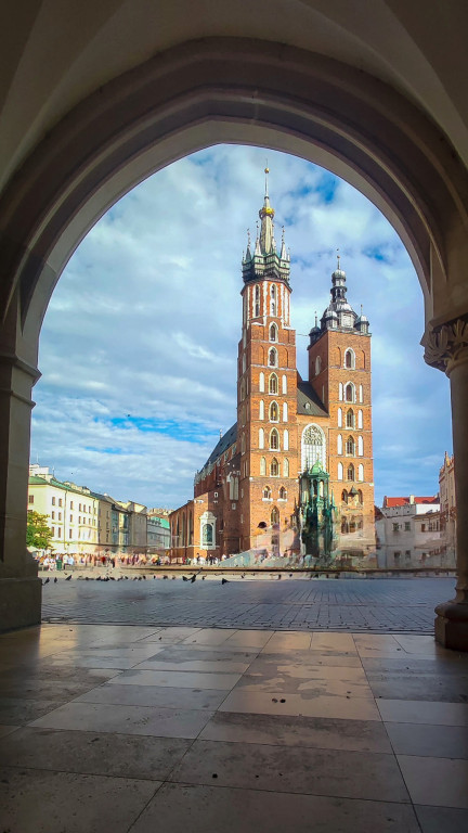 Polska w Przełomowych Kadrach