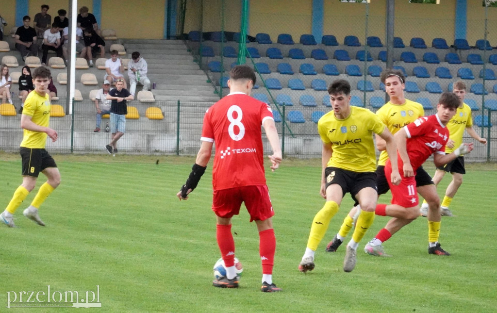 Mecz pucharowy MKS Trzebinia - Wisła II Kraków 1-2