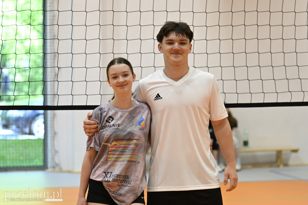 Wielkie granie dla Mikołaja - Rodzinny Turniej Siatkówki w Krzeszowicach - 10.05.2026