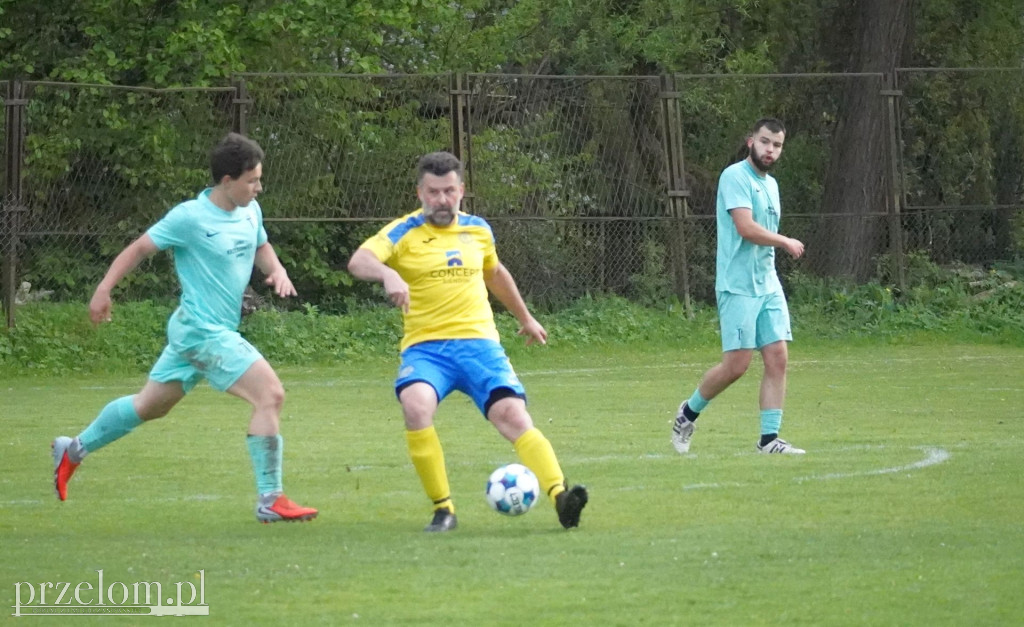 Mecz Tęcza Tenczynek - MKS Fablok Chrzanów