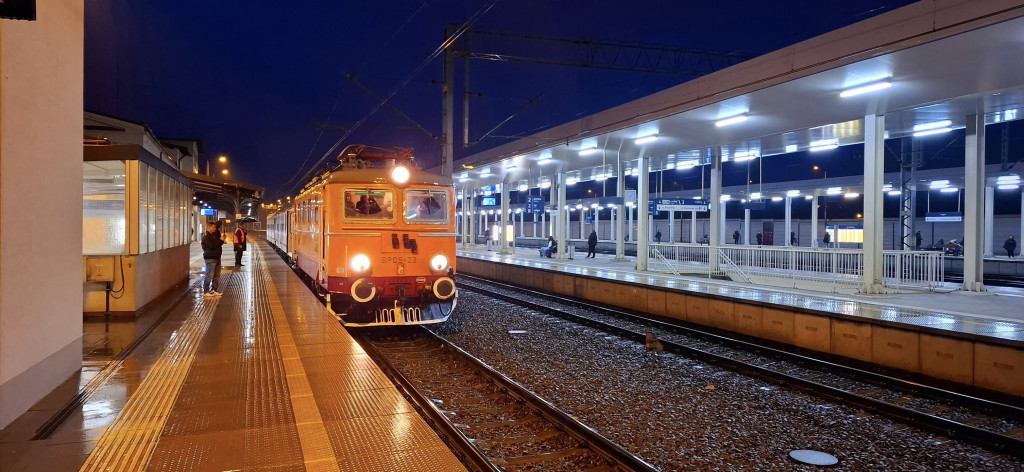 Deszcz w Przełomowych Kadrach