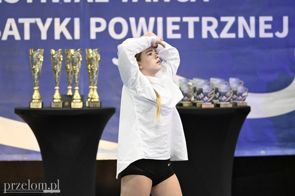 XXII Festiwal tańca i akrobatyki powietrznej Wirujące Sznurowadło - 16.05.2026