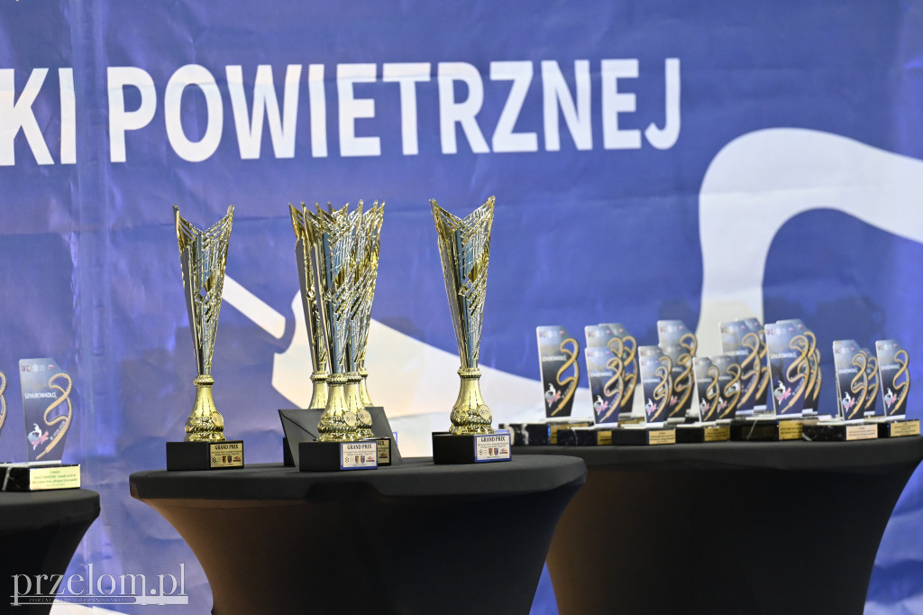 XXII Festiwal tańca i akrobatyki powietrznej Wirujące Sznurowadło - 16.05.2026