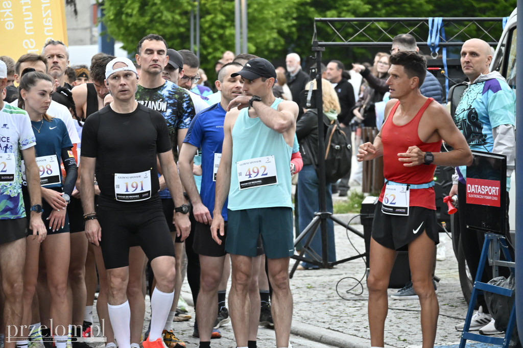 Pociąg do biegania  - VIII Chrzanowski Bieg Uliczny - 16.05.2026