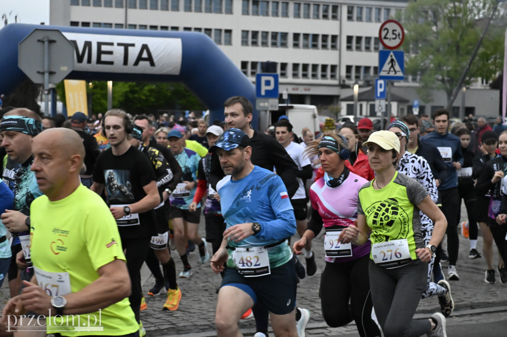 Pociąg do biegania  - VIII Chrzanowski Bieg Uliczny - 16.05.2026