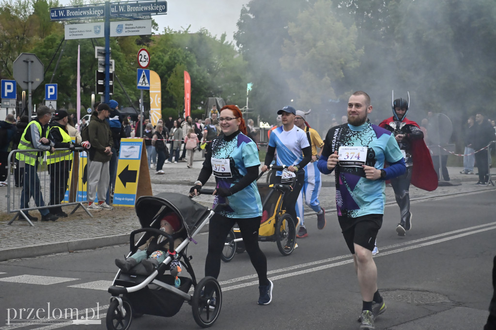 Pociąg do biegania  - VIII Chrzanowski Bieg Uliczny - 16.05.2026