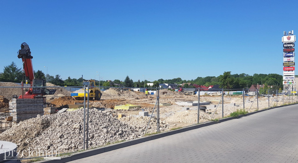 Otwarcie nowych sklepów w Kasztelanii w Chrzanowie