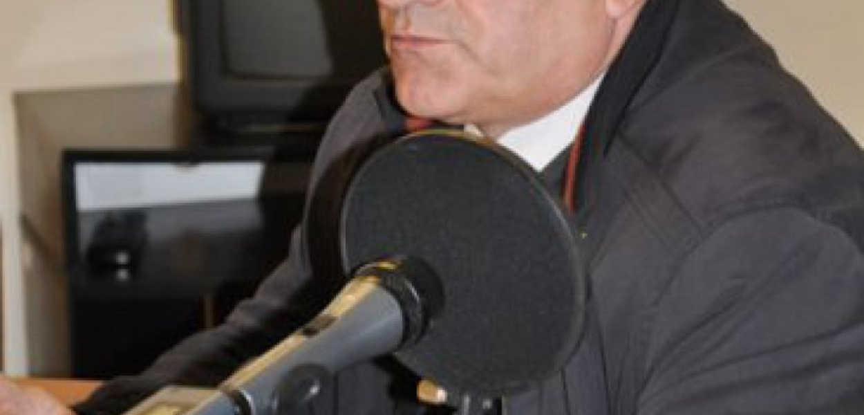 Ryszard Duda zachęca do składania podań do Zasadniczej Szkoły Zawodowej, prowadzonej przez Stowarzyszenie TRS &#8222;Niezależność&#8221; w Trzebini 