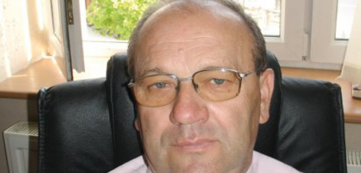 Piotr Gałuszka w swoim biurze w Chrzanowie