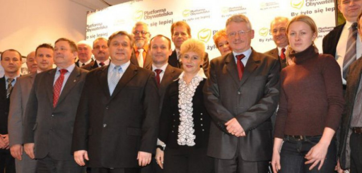  Stanisław Szczurek (piąty z lewej) będzie kandydował na burmistrza Trzebini z listy Platformy Obywatelskiej 