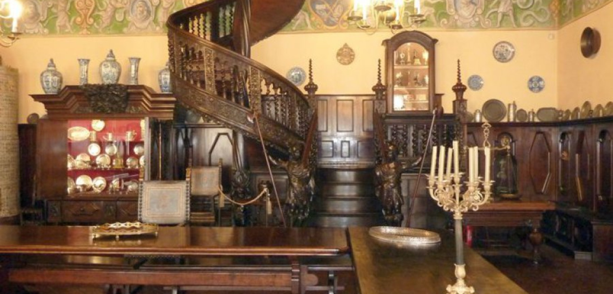 Gdańskie schody, przeniesione z Krzeszowic, można teraz oglądać w sali Stuba Communis w Collegium Maius UJ