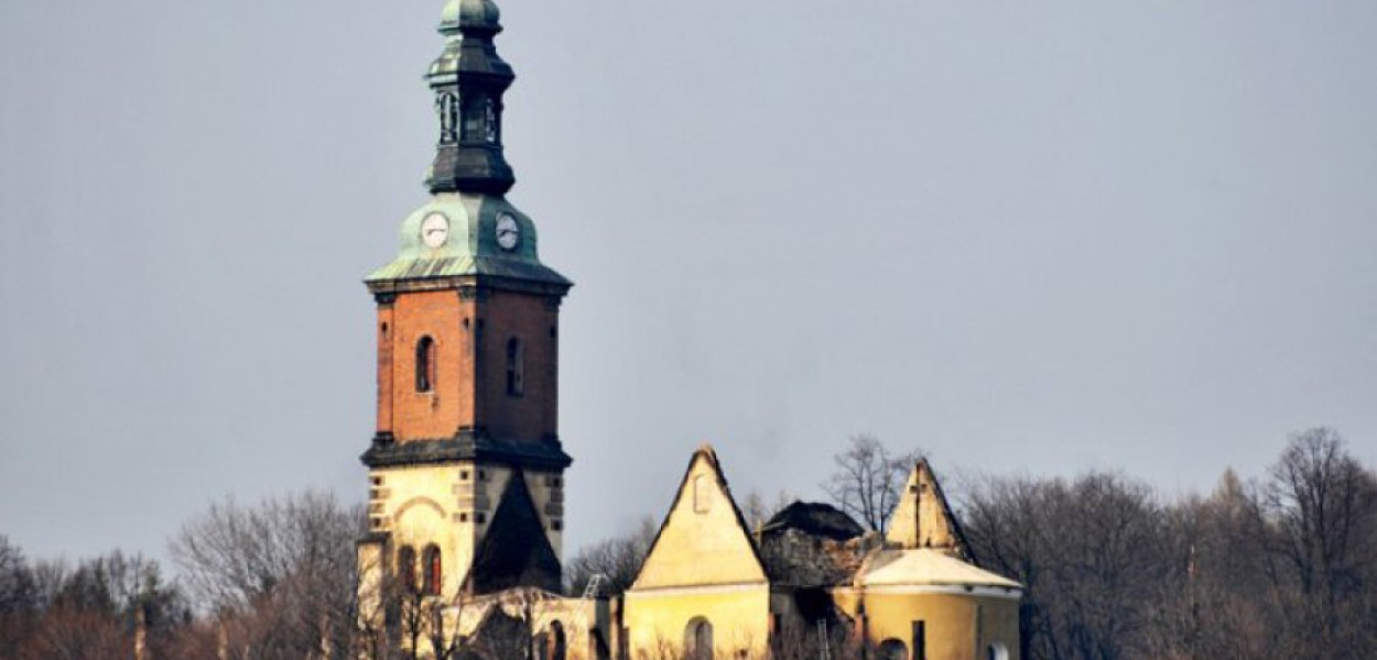 Ministerstwo Kultury przeznaczyło 3 mln zł na odbudowę dachu bernardyńskiego kościoła w Alwerni