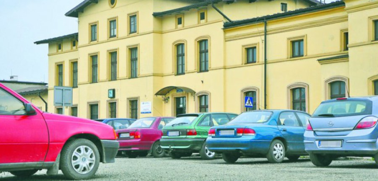 Przy dworcu PKP w Trzebini w kolejnych latach może powstać nowoczesny parking