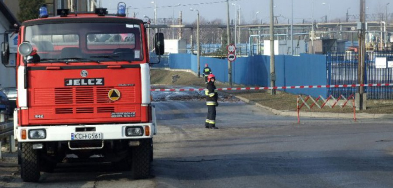 Ze względu na bezpieczeństwo kierowców odcinek ulicy został zamknięty dla ruchu 