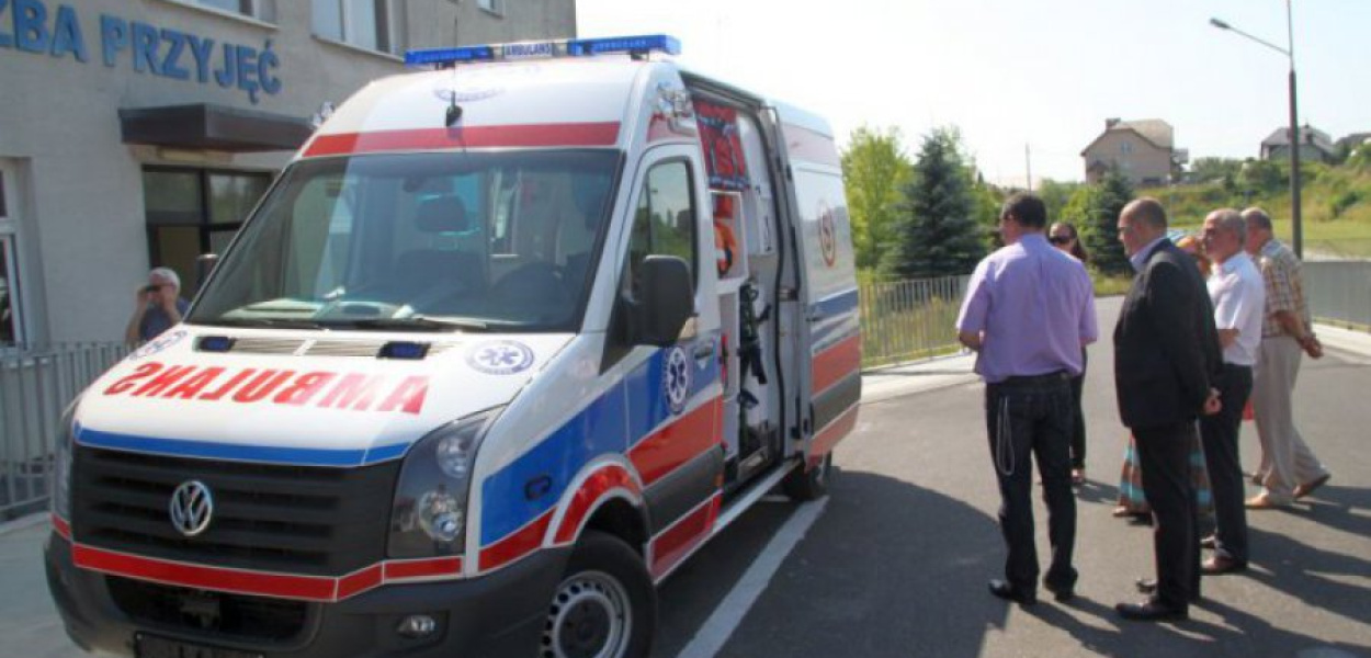 W poniedziałek nowy ambulans został oficjalnie zaprezentowany przez dyrekcję szpitala 