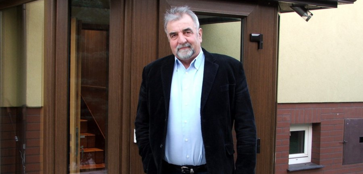 Andrzej Szmaciarz, kandydat na radnego, przekonuje, że potrzebny jest silny i odważny głos reprezentujący interesy Kwaczały oraz całej gminy