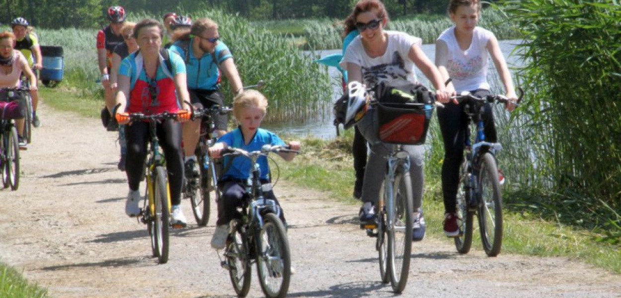 W ubiegłym roku uczestnicy rajdu rowerowego organizowanego przez LCK przejechali m.in. przez Groble