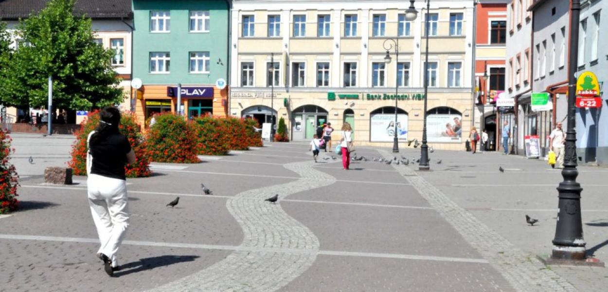 W czwartek także mieszkańcy centrum Chrzanowa poczuli duszący, nieprzyjemny zapach. Na razie nie wiadomo, co było jego źródłem.